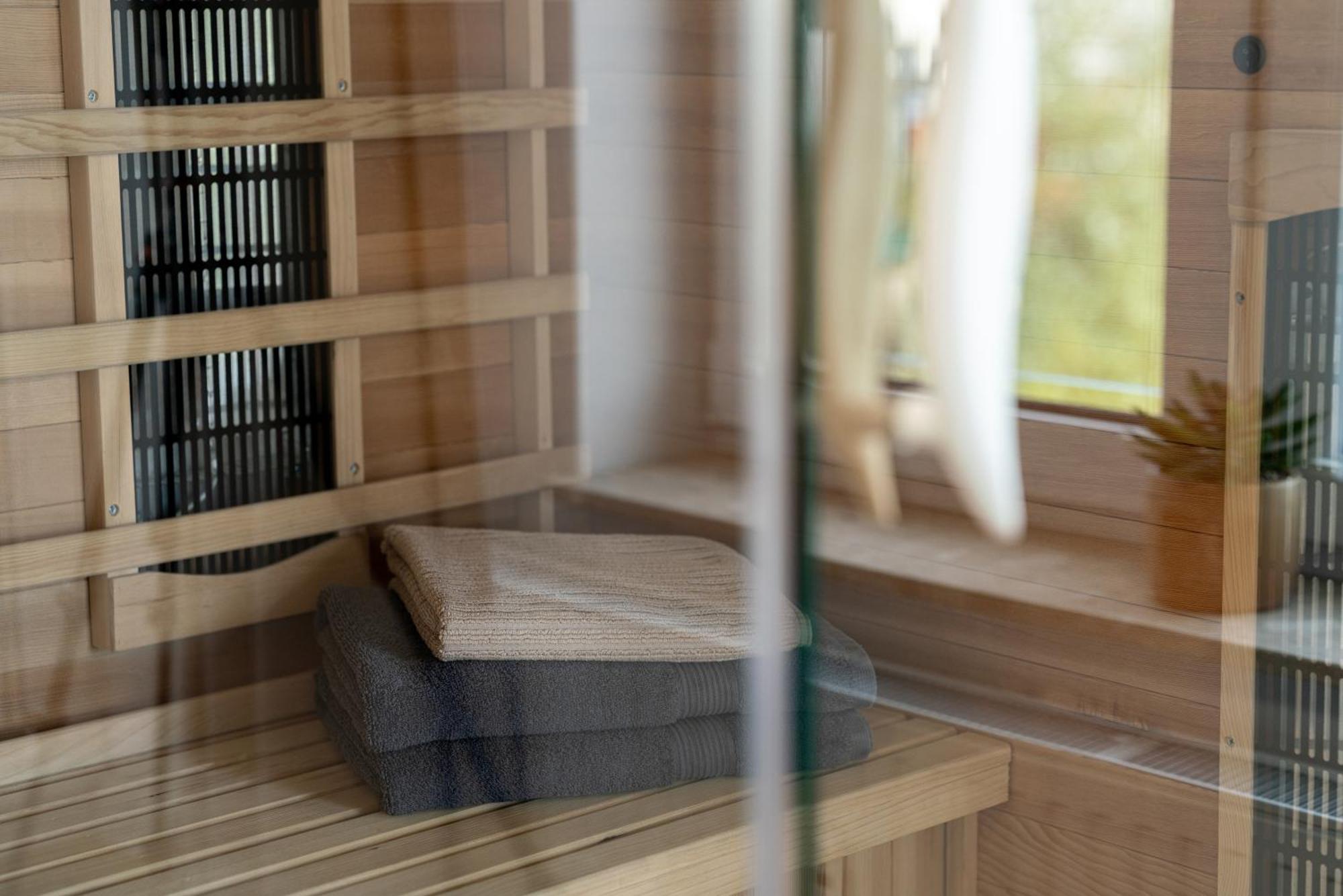 Apartament Z Jacuzzi & Sauna Chillout Колобжег Екстериор снимка