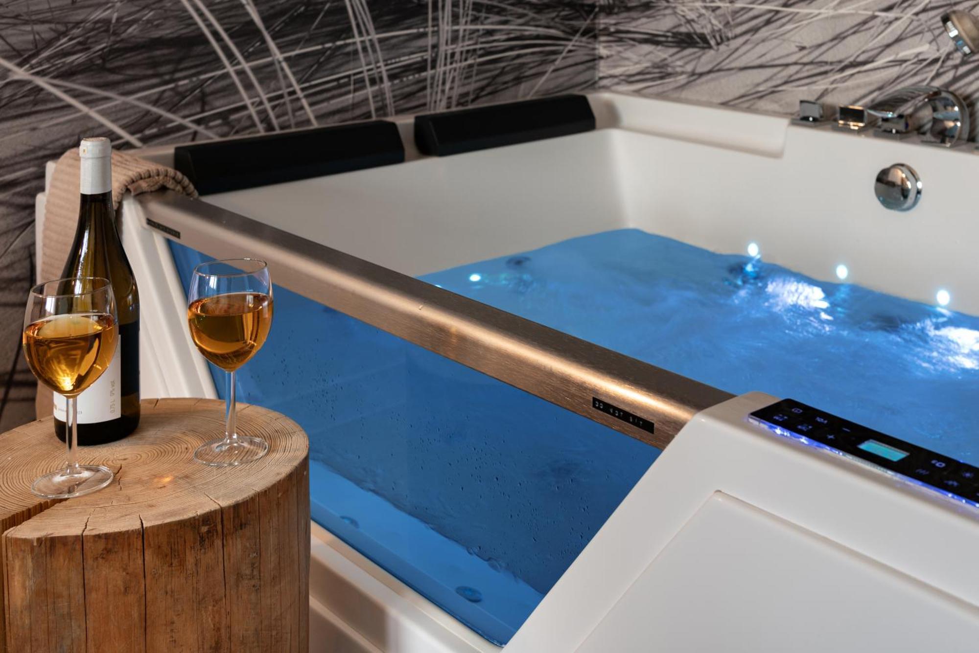 Apartament Z Jacuzzi & Sauna Chillout Колобжег Екстериор снимка